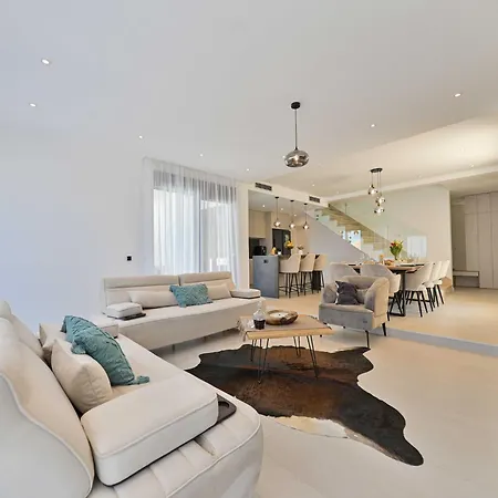 Oasis - Five Bedroom With Private Pool Villa