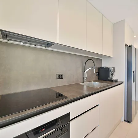 Villa Oasis - Five Bedroom With Private Pool *